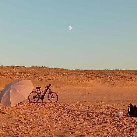 Le Spot Studio'Hotel "Les Pieds Dans Le Sable " Сеньос Экстерьер фото